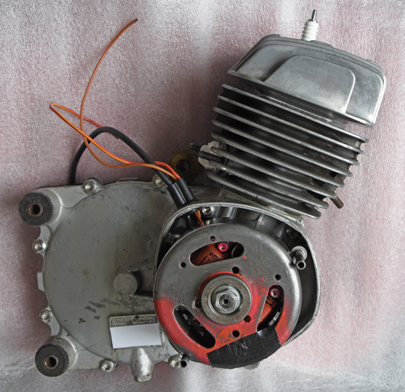 Zuendapp 442 16 Motor gängig Polradseite