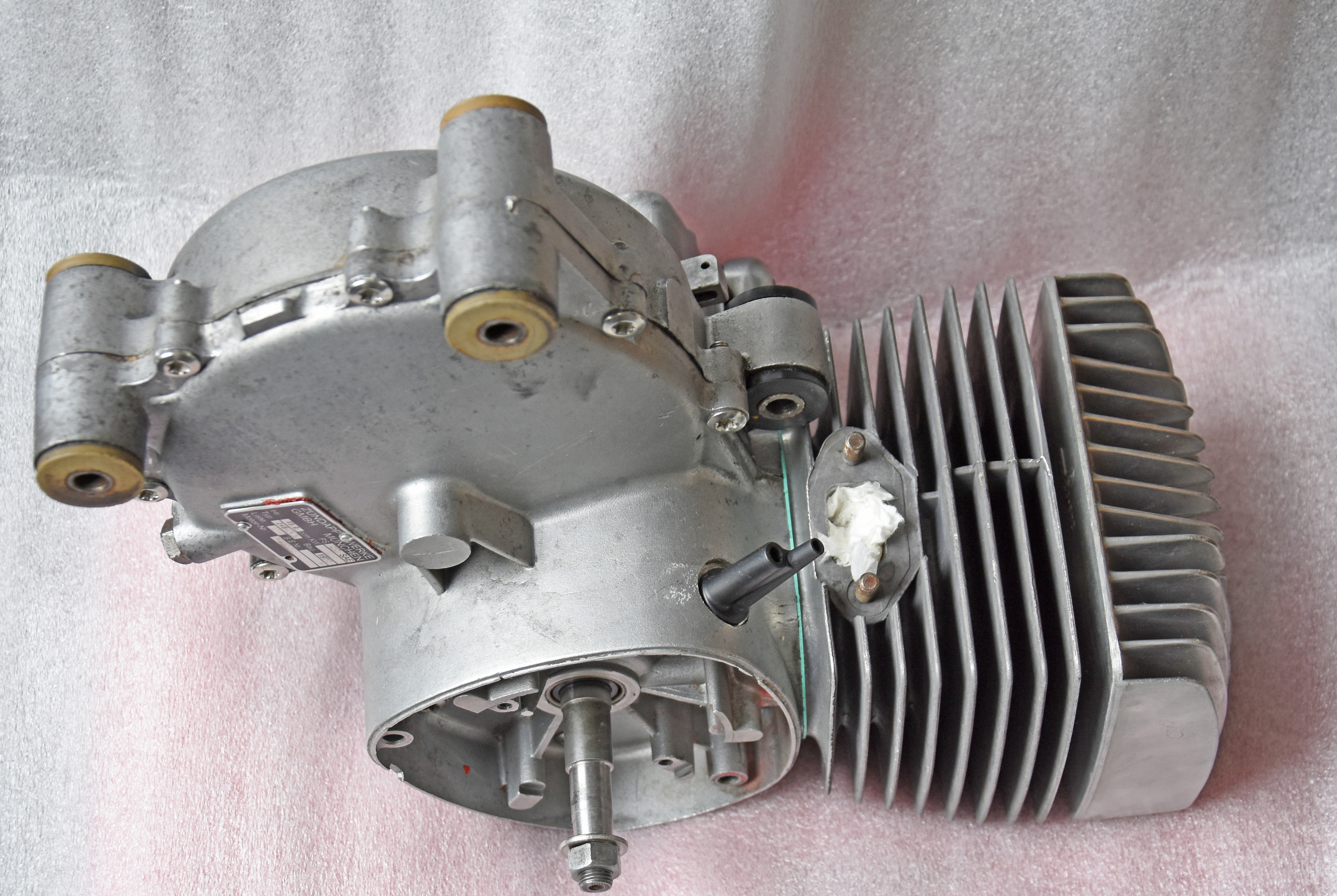 Zuendapp 442 17 Motor eckiger Zylinder letztes BJ